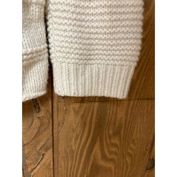 Velvet by Graham & Spencer Cozy Wool Blend Cottagecore Fisherman Sweater Size S - Picture 7 of 11